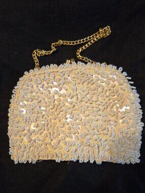 Vintage beaded small purse with gold chain handle and silk lining